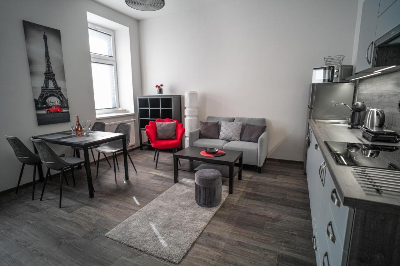 Apartmanovy Dum Sklipek Трутнов Екстериор снимка