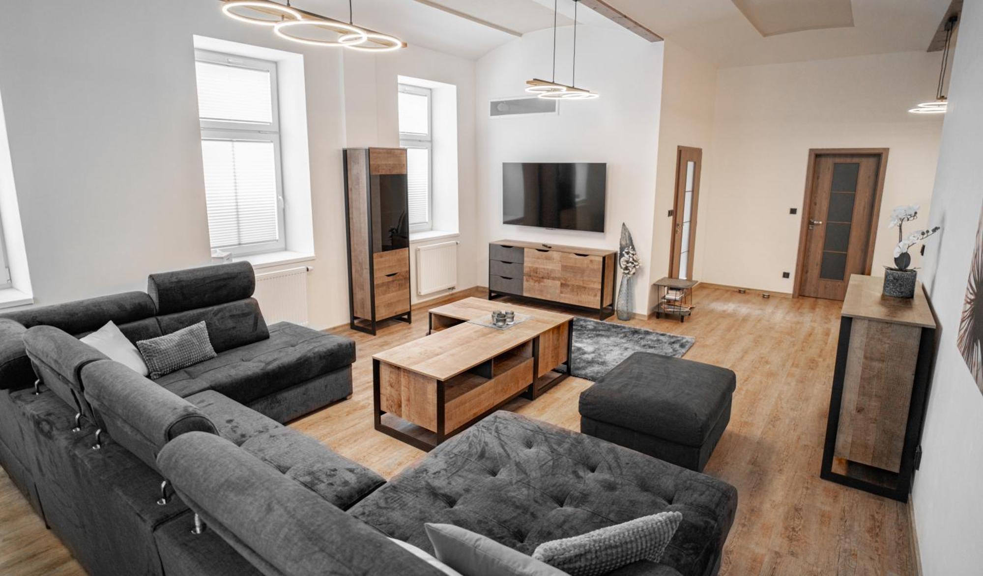 Apartmanovy Dum Sklipek Трутнов Екстериор снимка